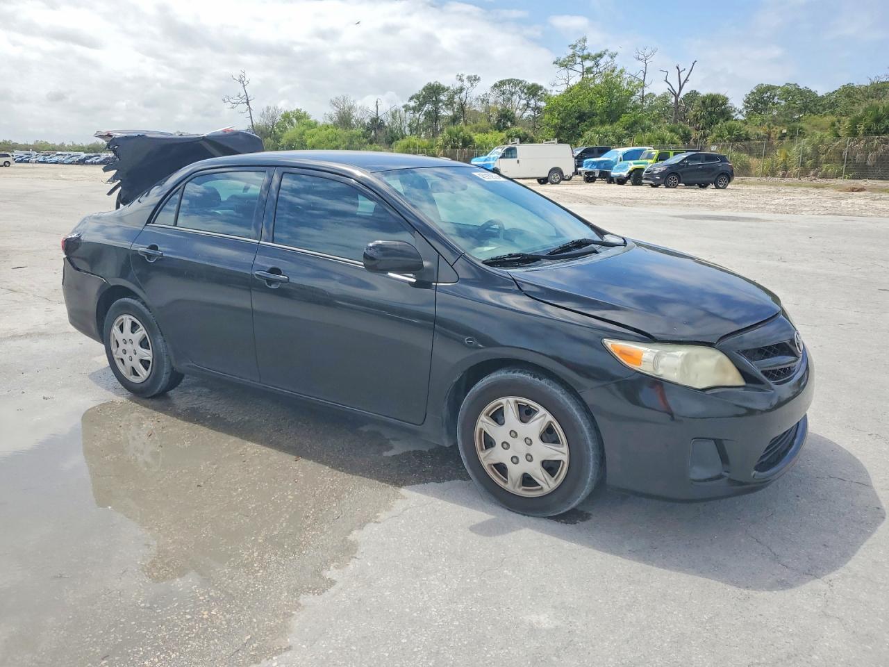 2013 Toyota Corolla l
