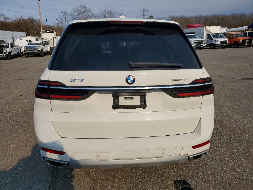 2025 BMW X7 Xdrive40i