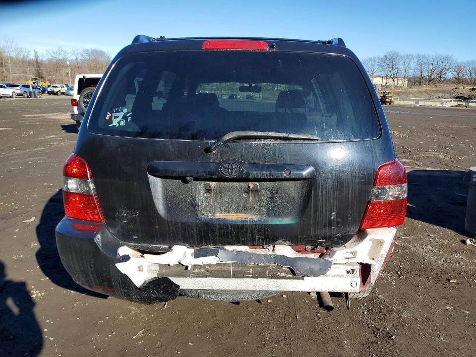 2004 Toyota Highlander Base