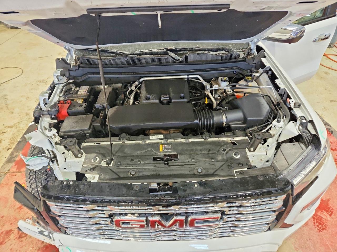 2024 GMC Canyon Denali