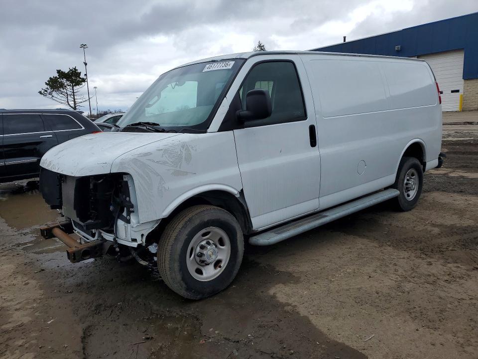2022 Chev Rolet Express 2500 Cargo Delivery van