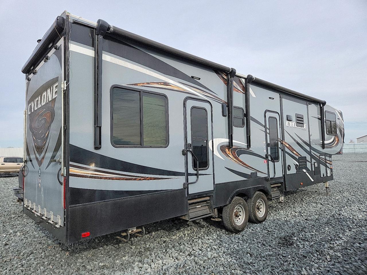 2017 Heartland Rv Cyclone Camper