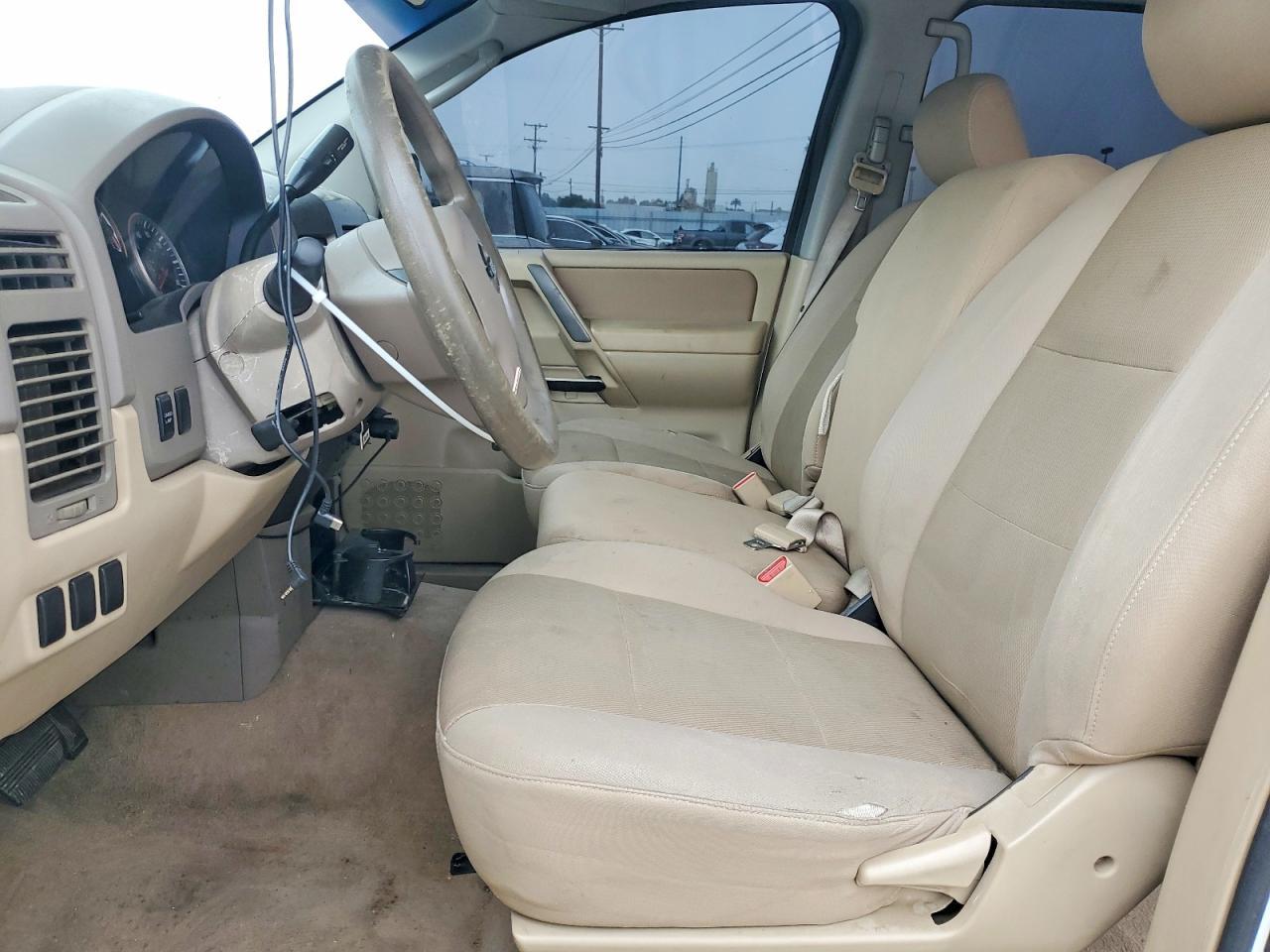 2010 Nissan Titan XE