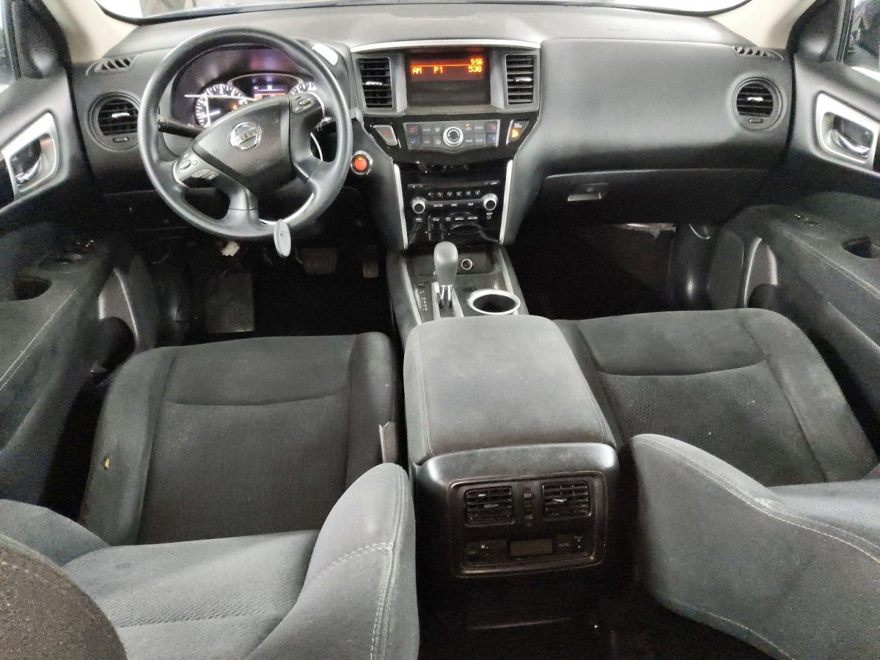 2016 Nissan Pathfinder s