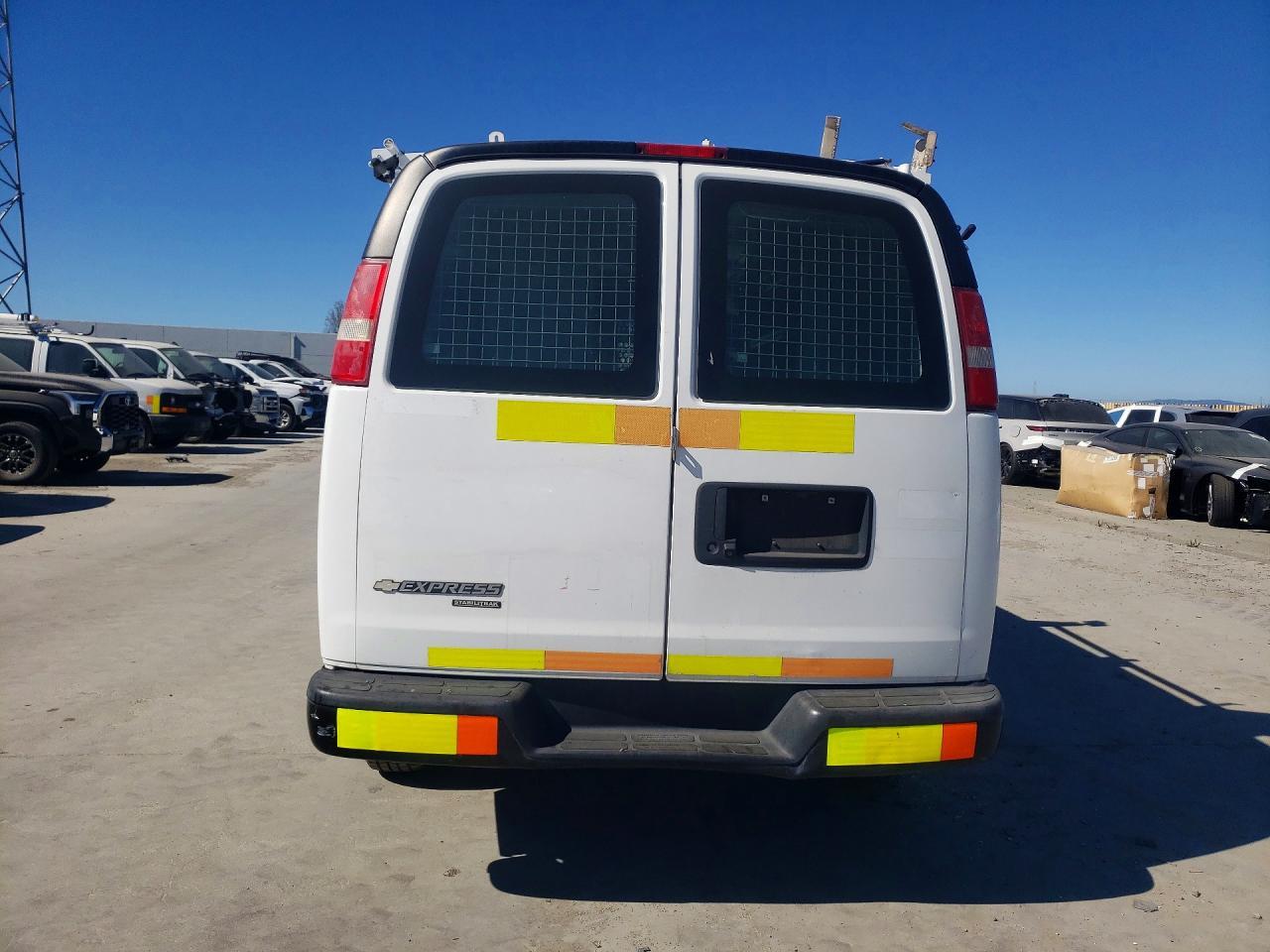 2016 Chev Express G2500