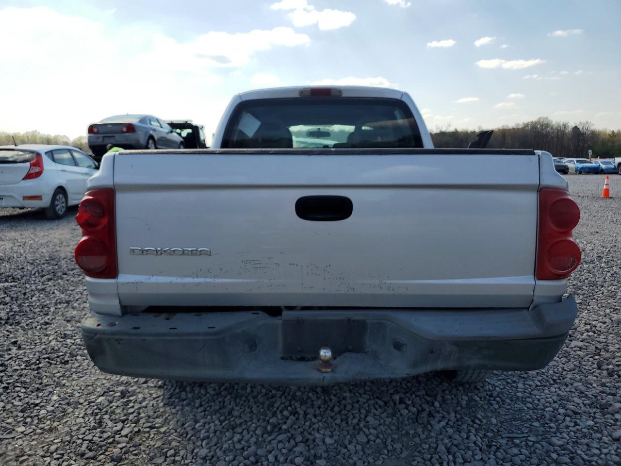 2005 Dodge Dakota Quattro