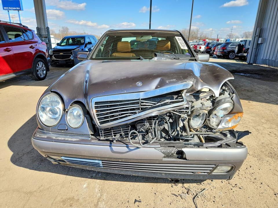 1996 Mercedes-Benz E 320