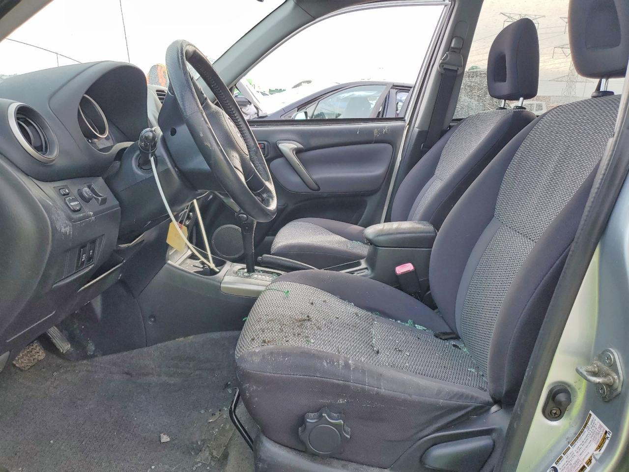 2004 Toyota Rav4 Base