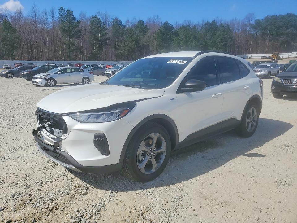 2025 Ford Escape st Line