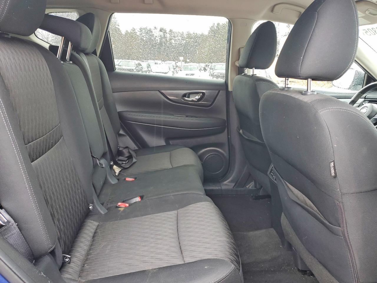 2018 Nissan Rogue sv