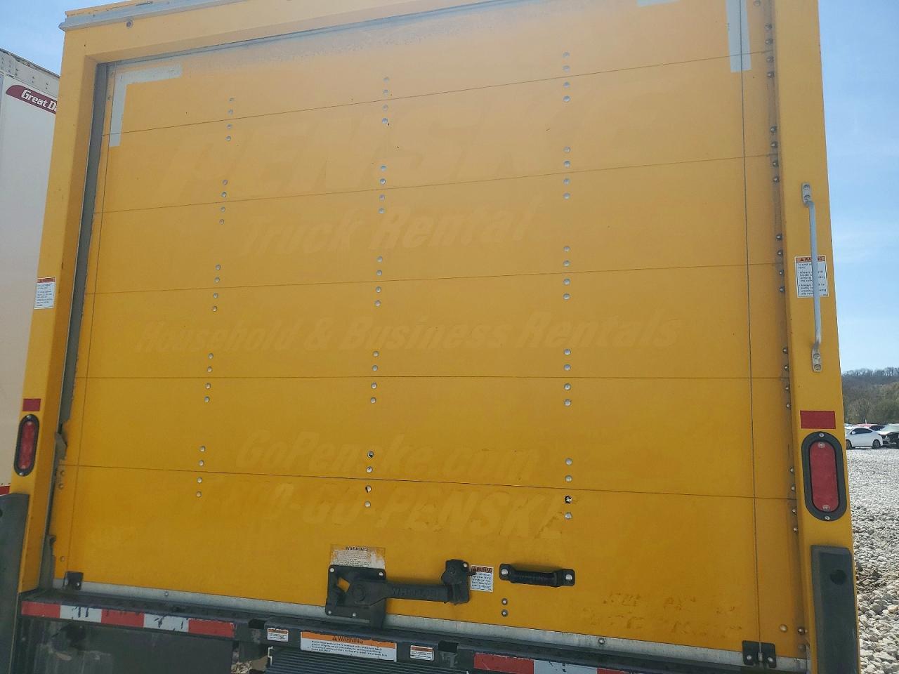 2022 GMC Savana BOX Truck