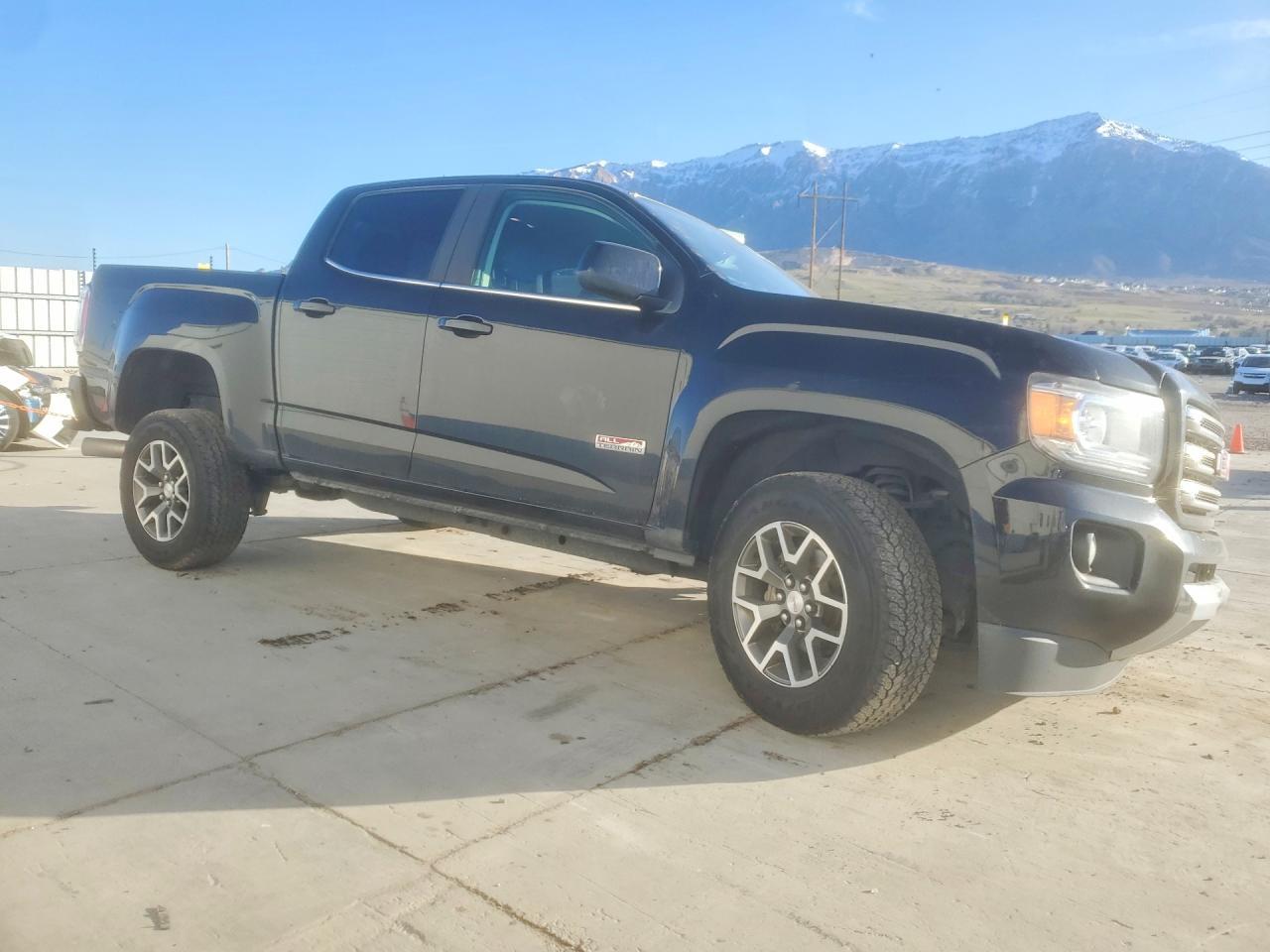 2017 GMC Canyon SLE