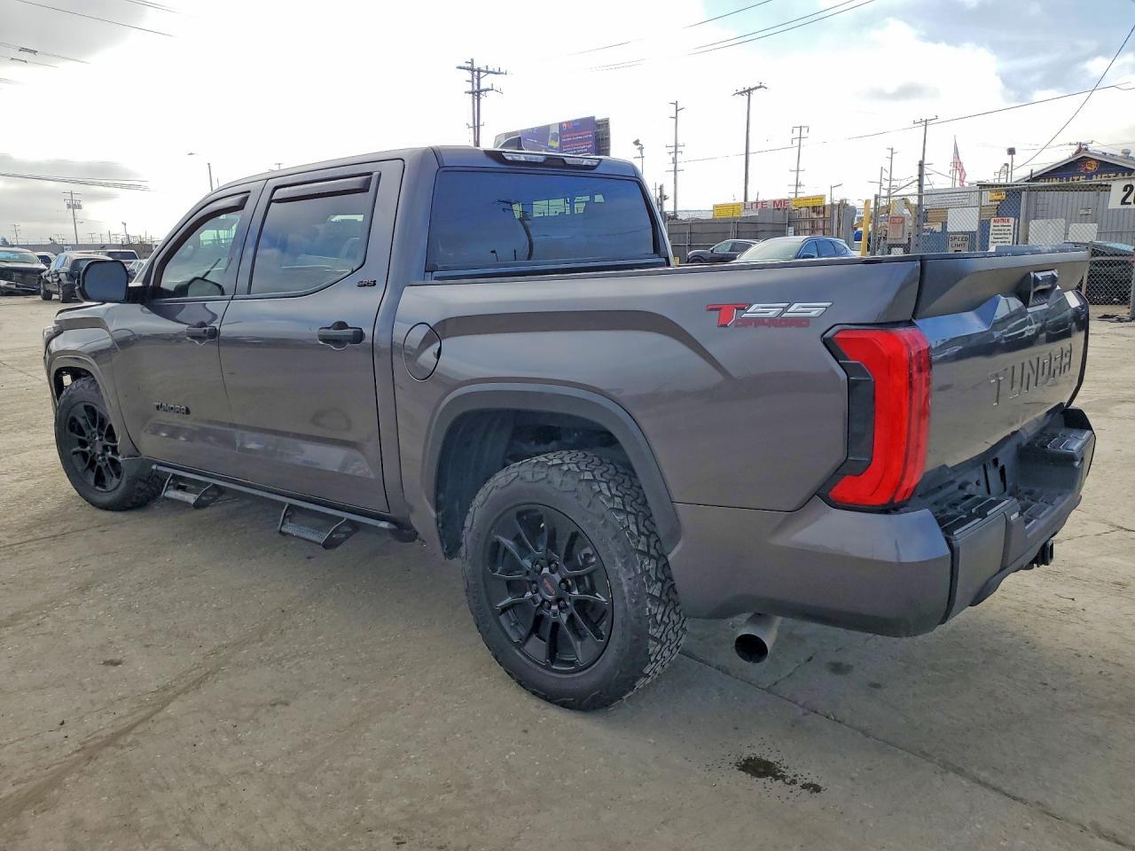 2022 Toyota Tundra SR5