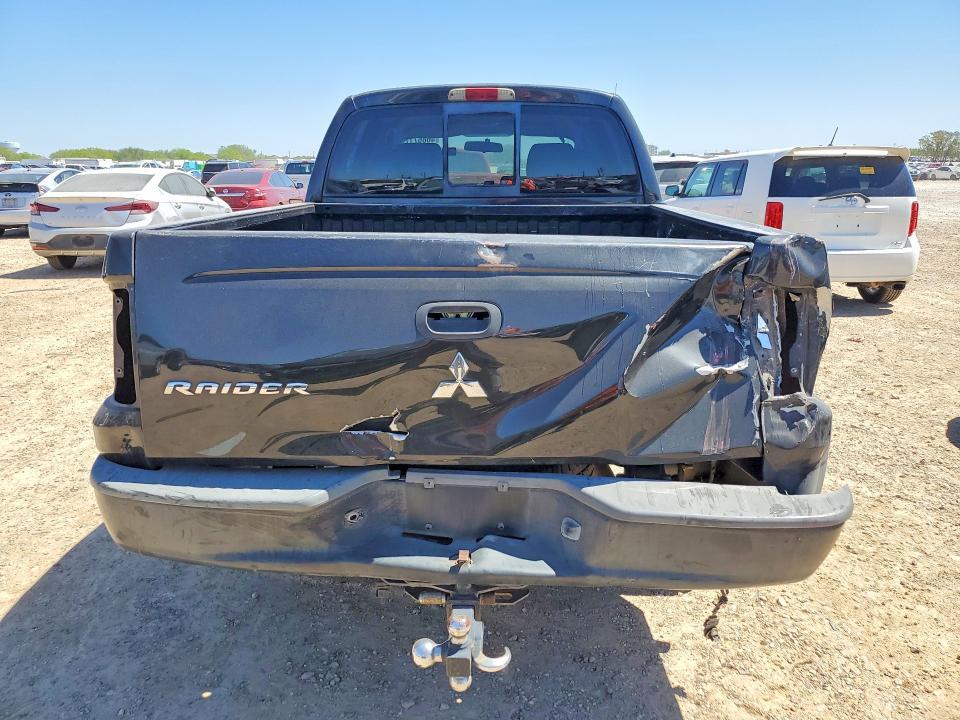 2008 Mitsubishi Raider LS