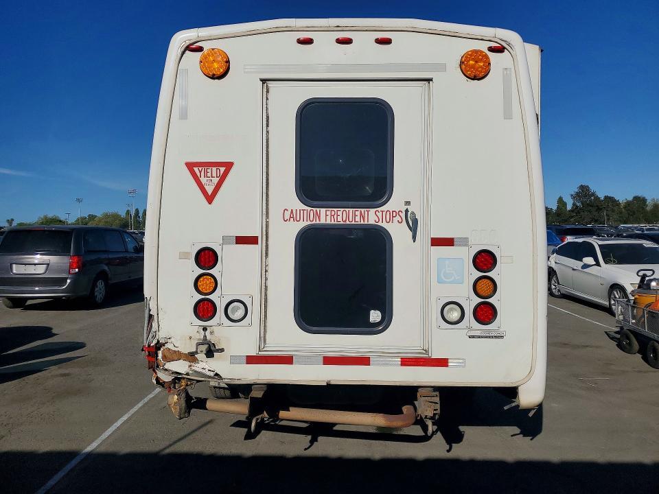 2009 Ford E450 Shuttle Bus
