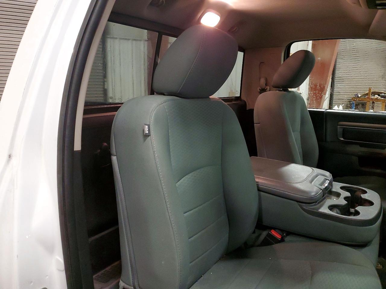 2016 Dodge RAM 1500 SLT