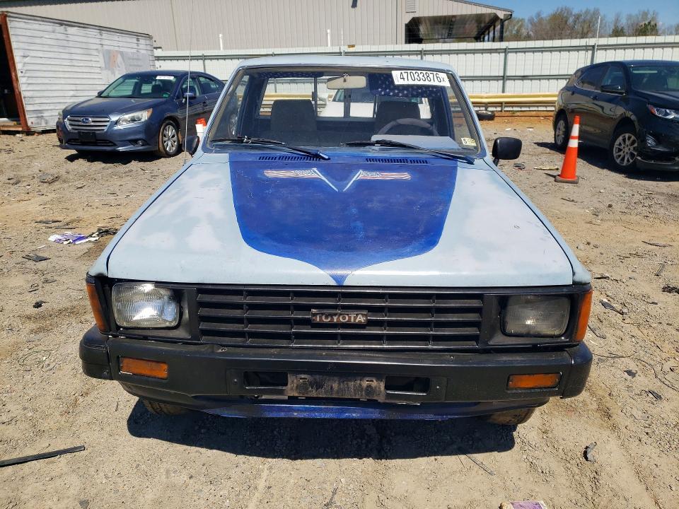 1984 Toyota Pickup Base