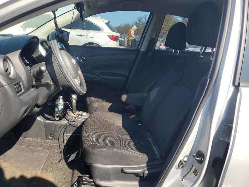 2019 Nissan Versa sv