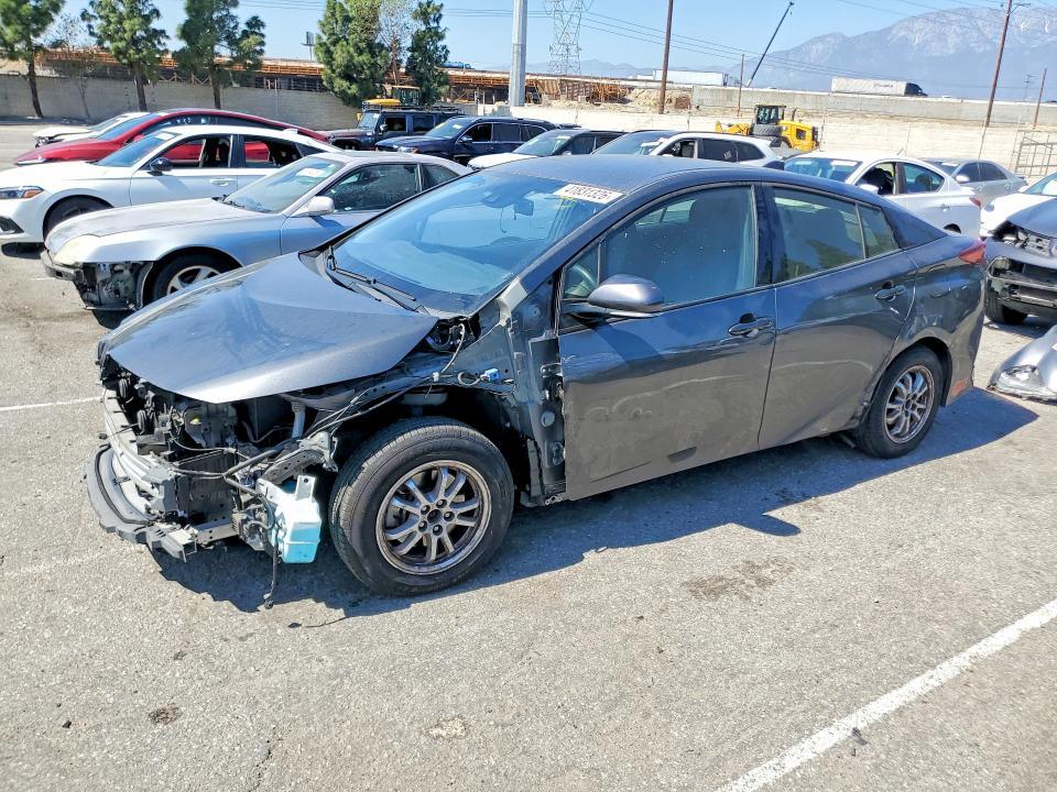 2020 Toyota Prius Prime le