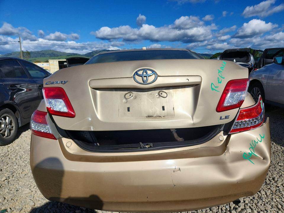 2011 Toyota Camry le