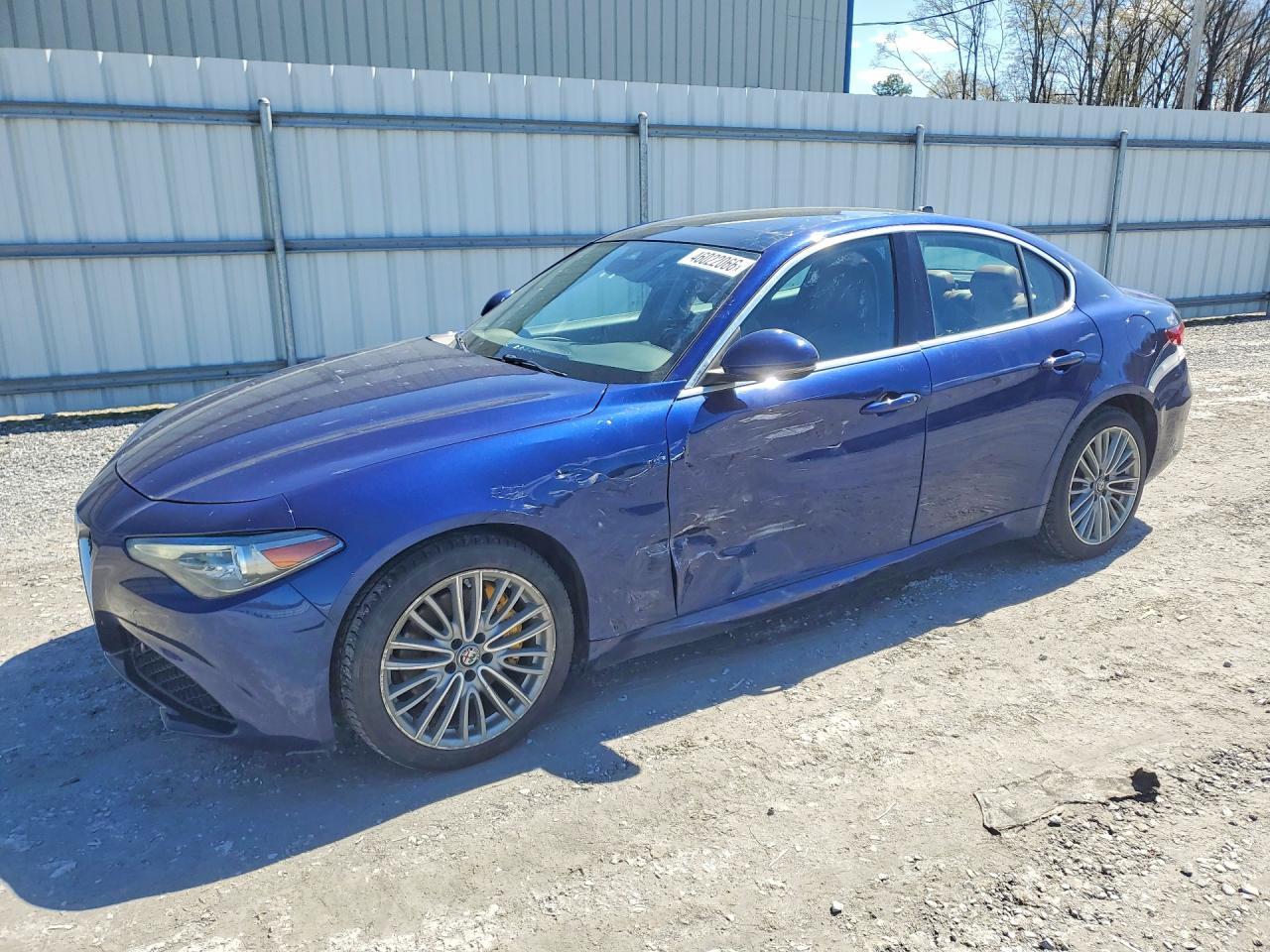 2018 Alfa Romeo Giulia ti Q4