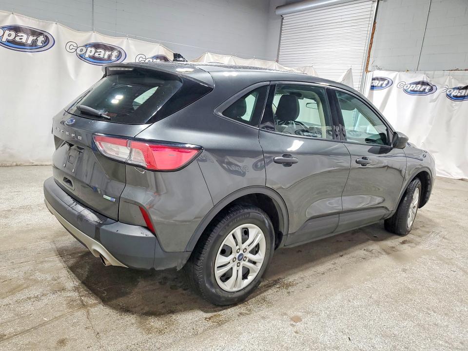 2020 Ford Escape s