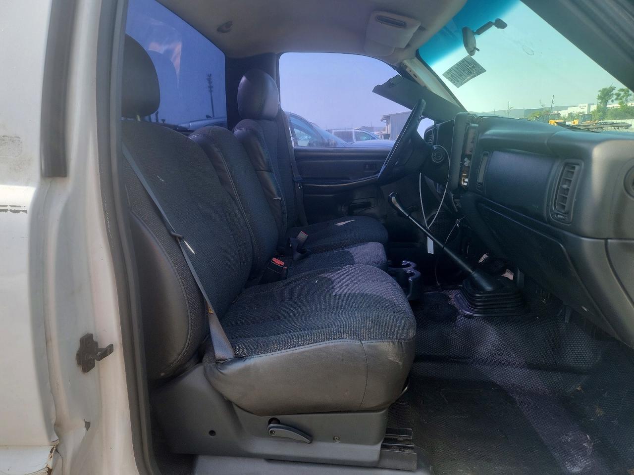 2002 Chevrolet Silverado C1500