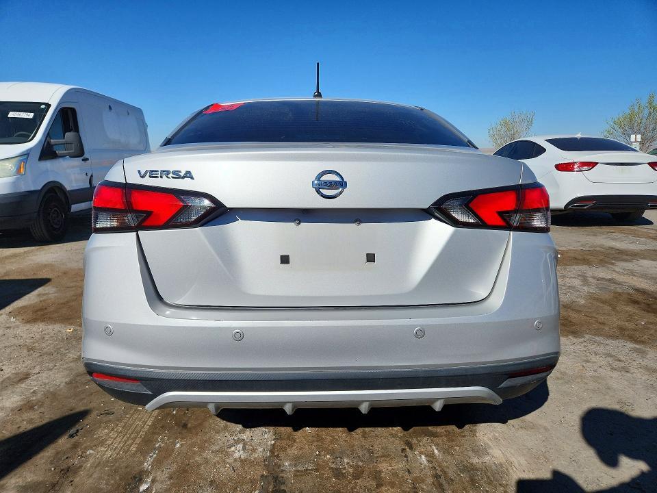 2020 Nissan Versa s