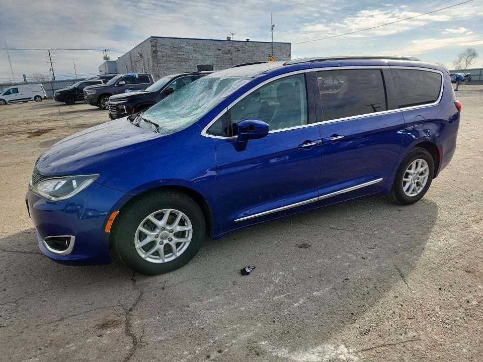 2020 Chrysler Pacifica Touring l