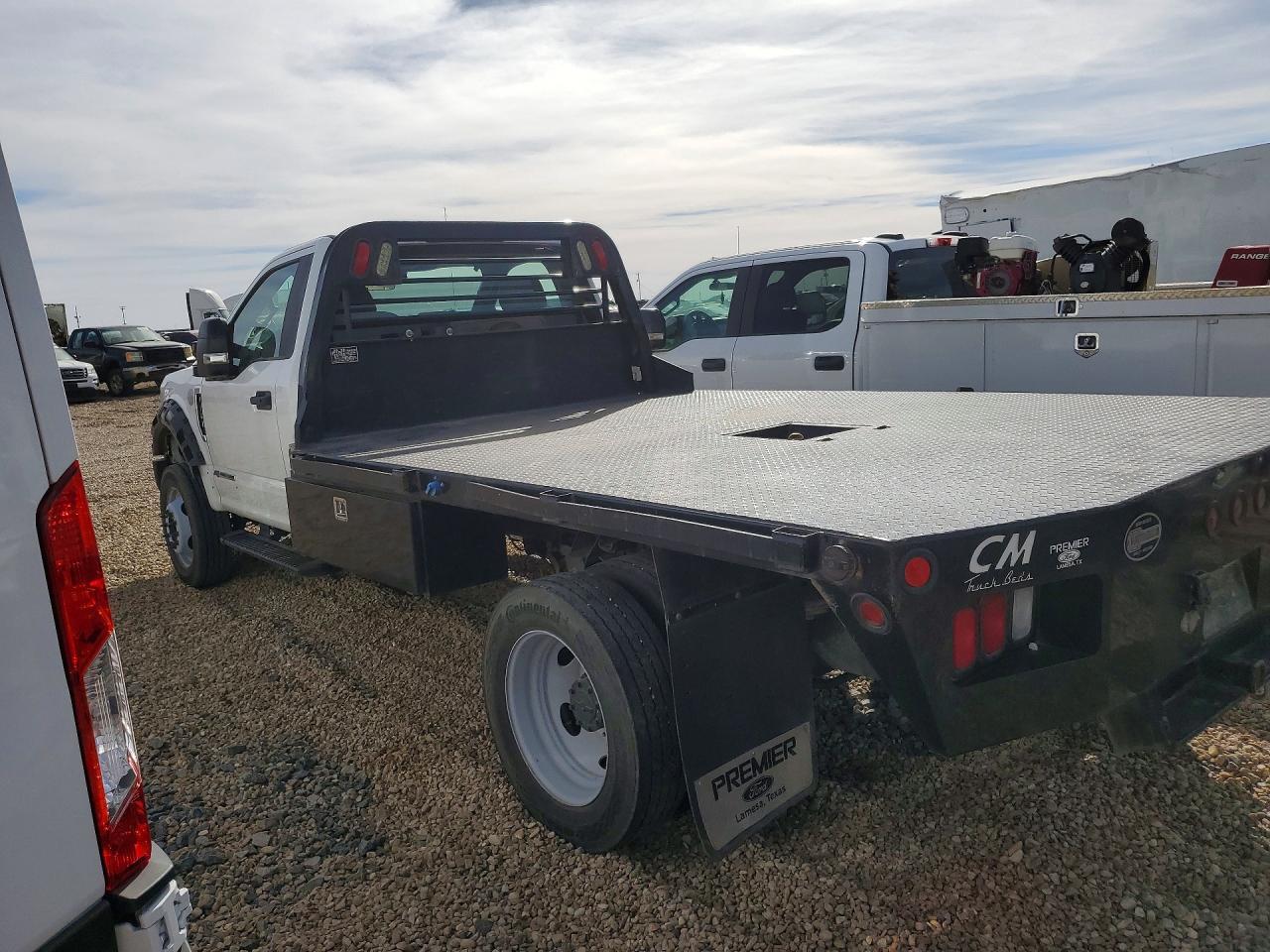 2019 Ford F550 Super Duty Flatbed Truck