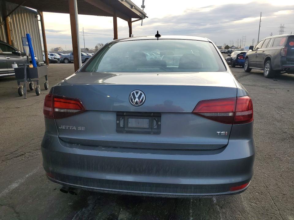 2016 Volkswagen Jetta se