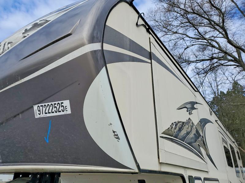2014 Keystone Montana Camper