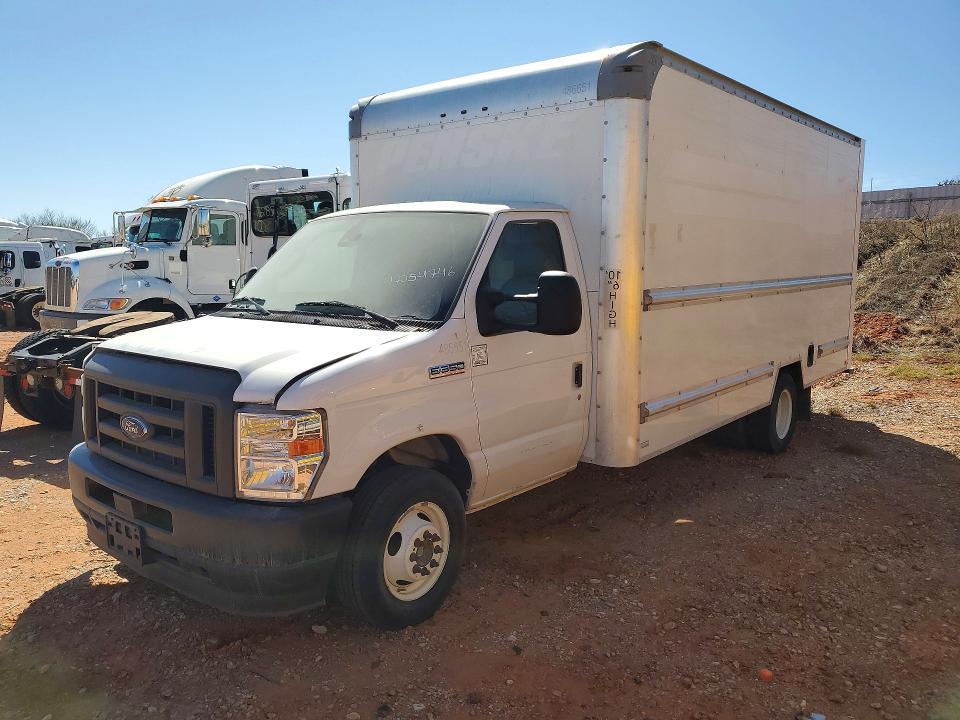 2022 Ford E350 box Truck
