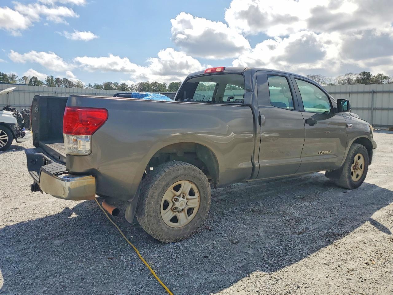 2011 Toyota Tundra Grade
