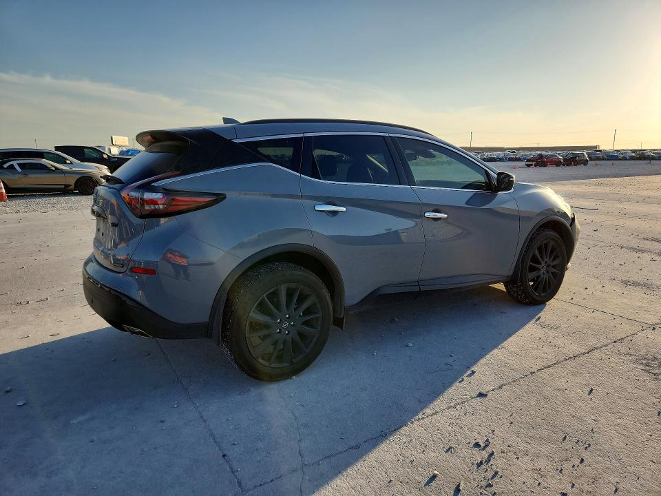 2023 Niss Murano sv