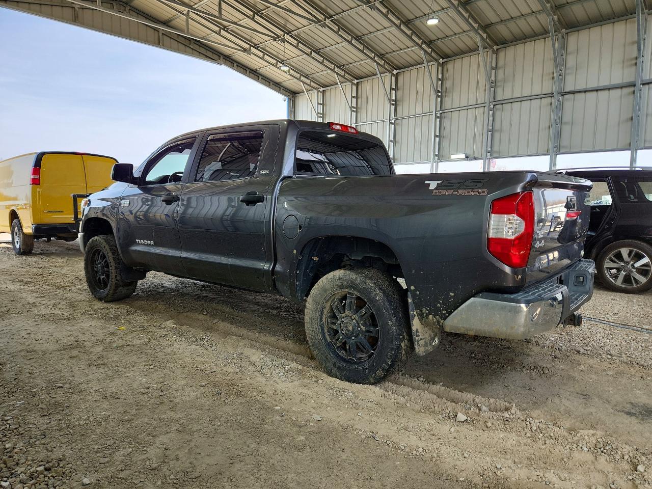 2015 Toyota Tundra SR5