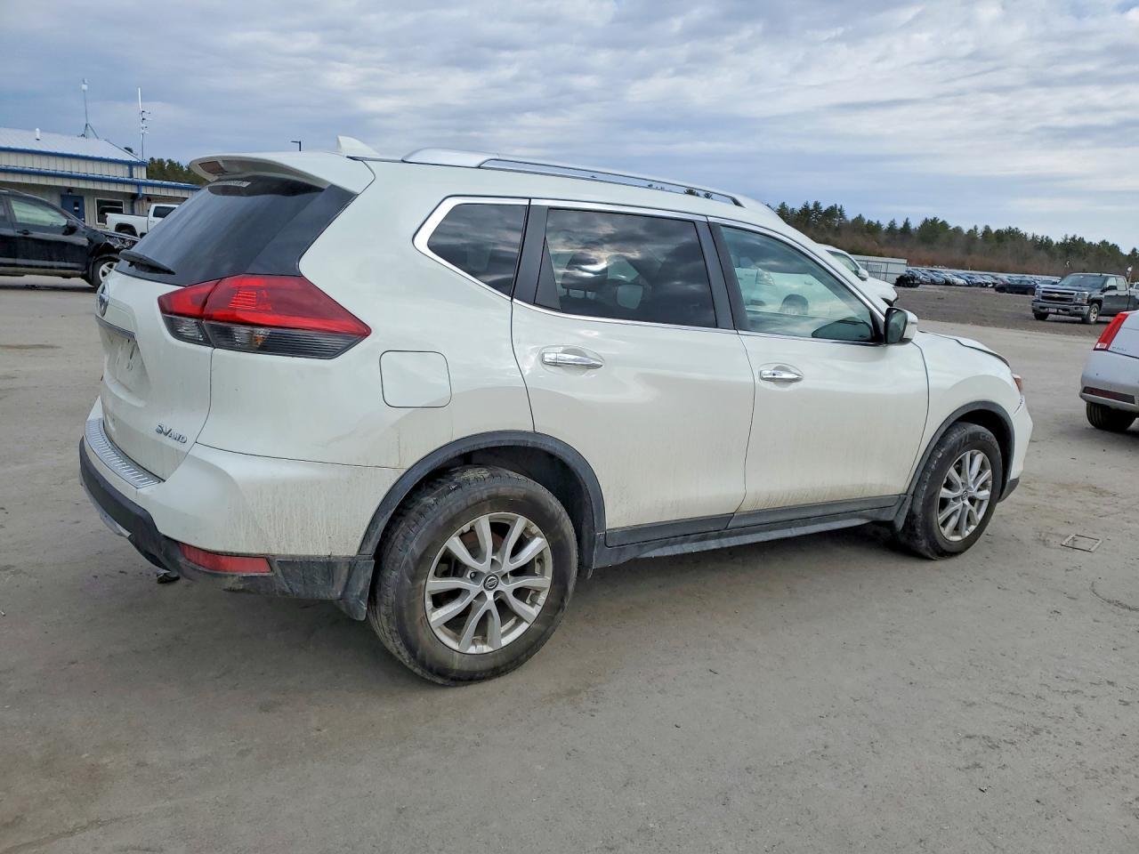 2018 Nissan Rogue s