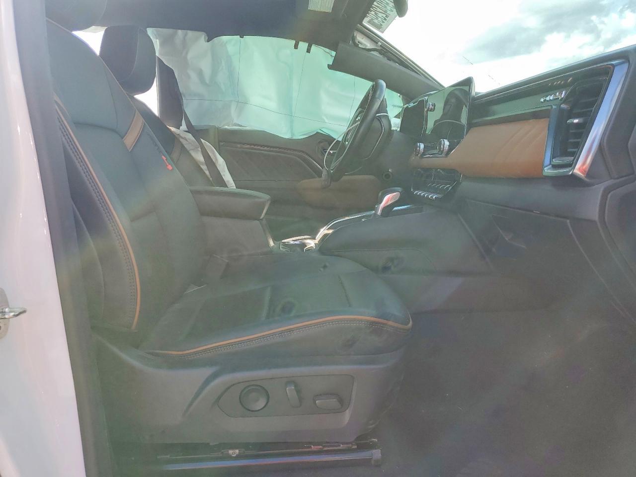 2023 GMC Canyon AT4