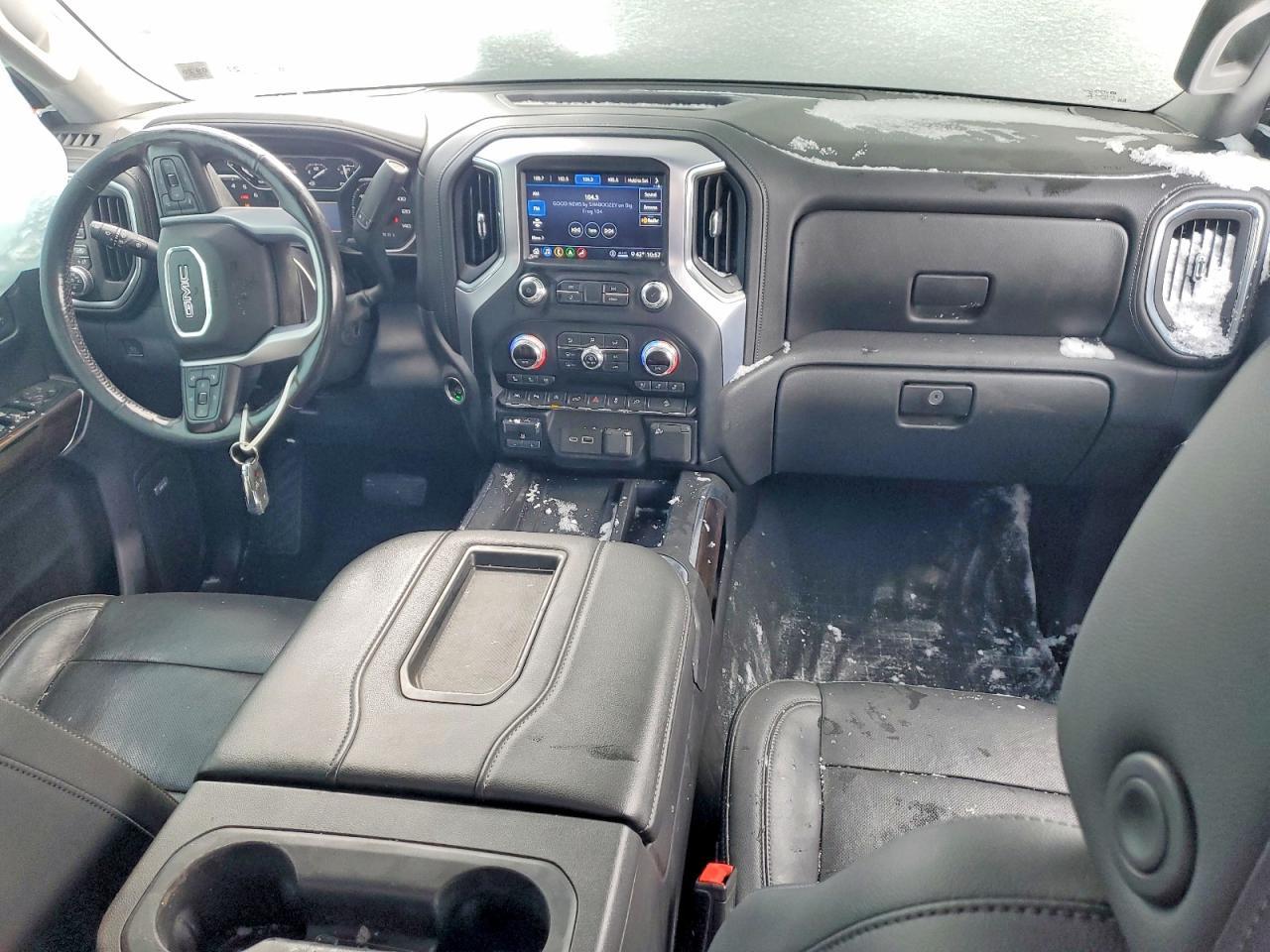 2020 GMC Sierra K1500 SLT