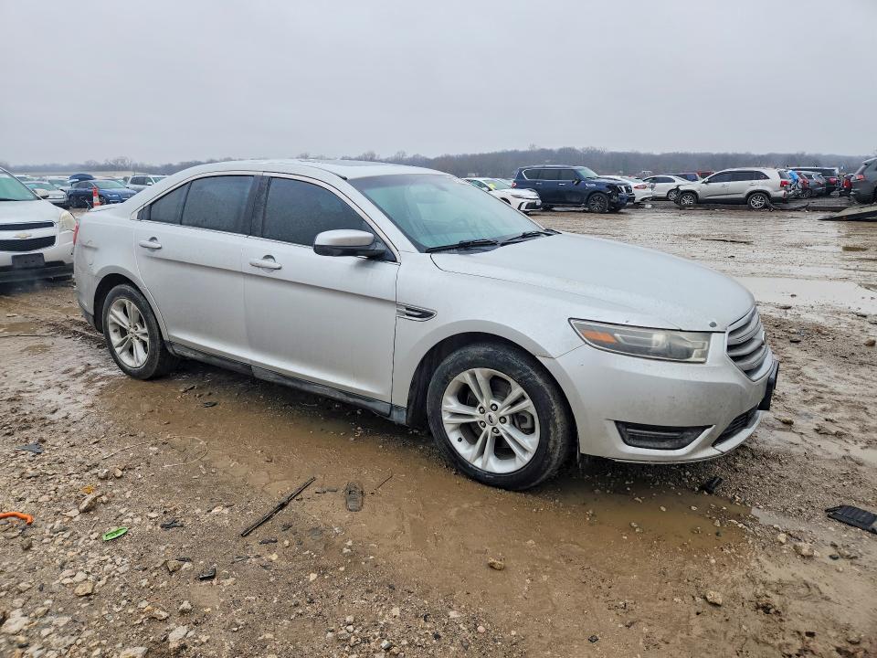 2015 Ford Taurus sel