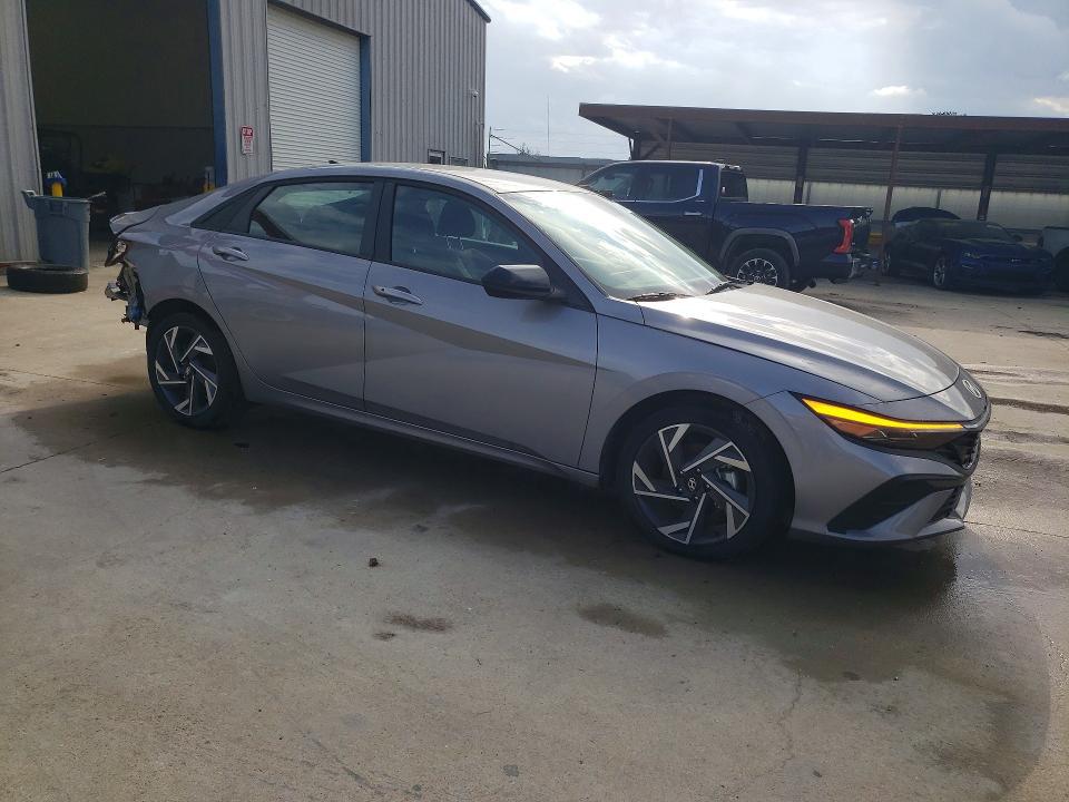 2025 Hyundai Elantra sel Sport