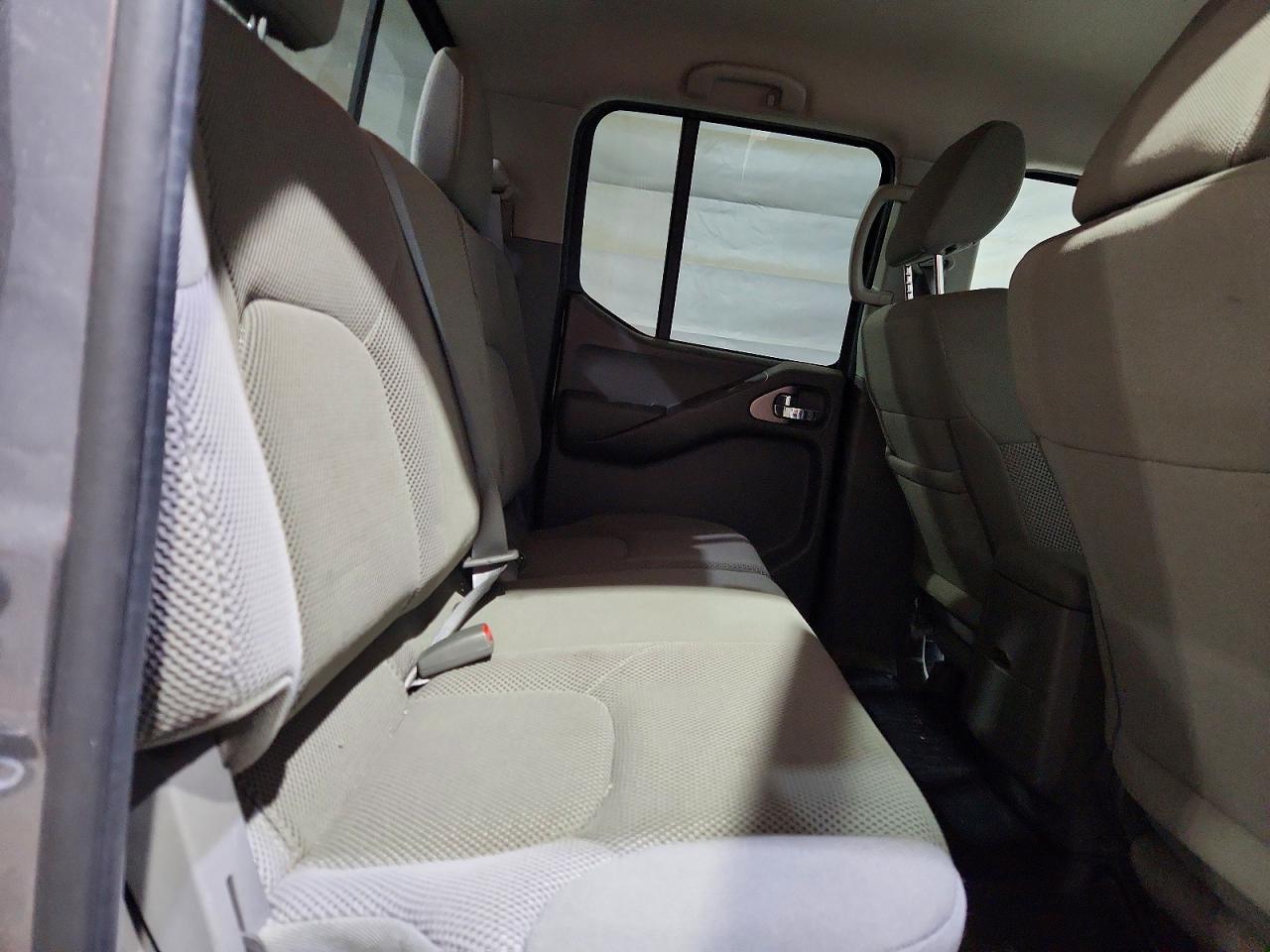 2018 Nissan Frontier SV