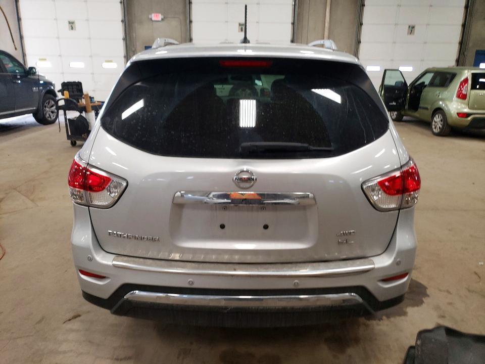 2014 Nissan Pathfinder sl