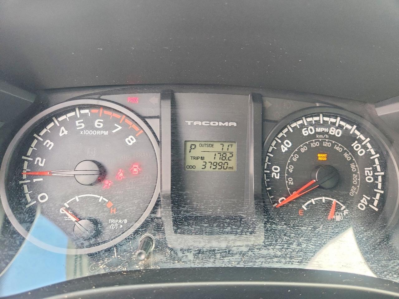 2017 Toyota Tacoma SR