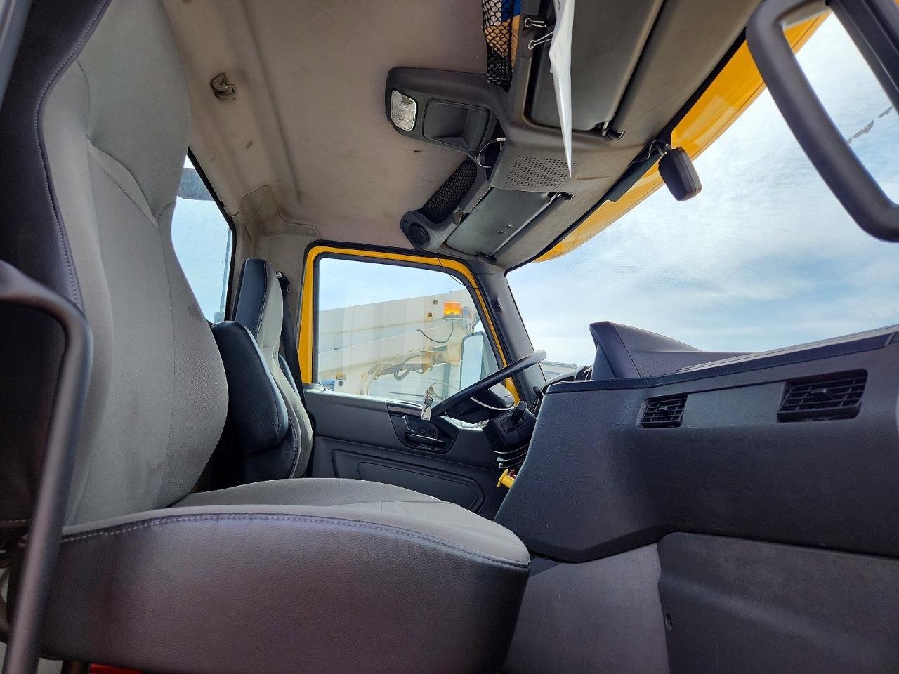 2019 International LT625 Semi Truck