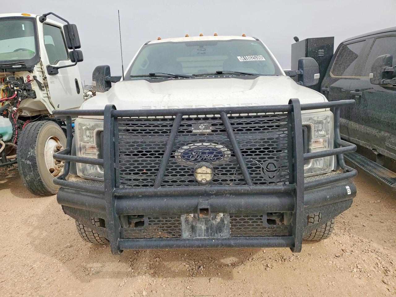 2019 Ford F450 Super Duty Flatbed Truck