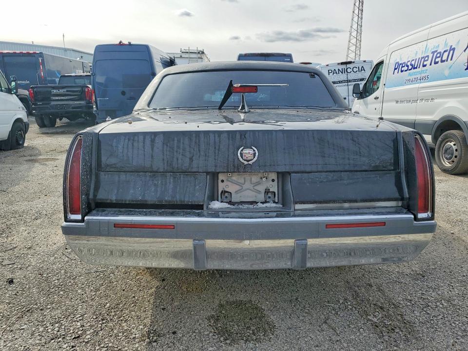 1996 Cadillac Fleetwood Base