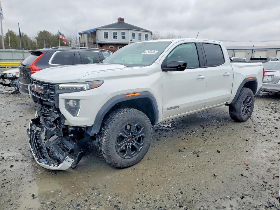 2025 GMC Canyon Elevation