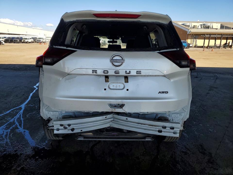 2025 Nissan Rogue sv