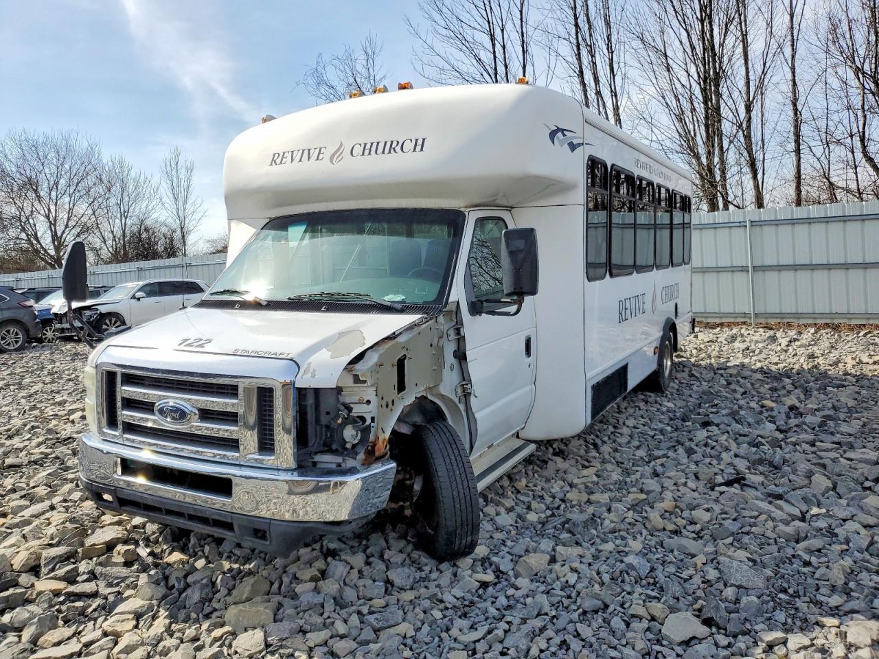 2008 Ford Econoline E450 Super Duty Cutaway Van